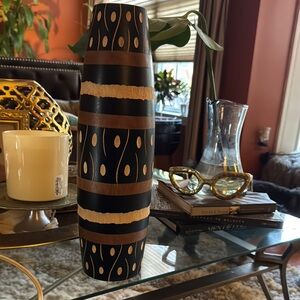 Elegant Black and Brown Decorative Vase